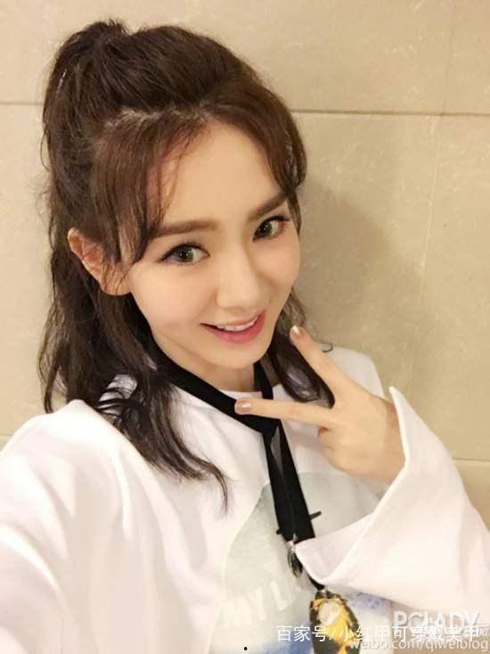 红色系美甲明星同款,红色系美甲潮流解析