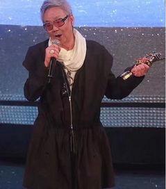 香港明星陈自强,香港影视界的幕后推手与传奇人生