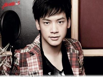 poon泰国明星近况,近况揭秘，事业与生活双丰收