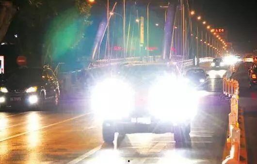 头条里的灯光怎么开,掌握智能灯光开启技巧