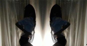 倒立吃瓜什么意思,揭秘网络流行语的趣味与内涵