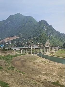 今日头条宜昌月亮山,探寻神秘自然奇观，感受宜昌山水之美